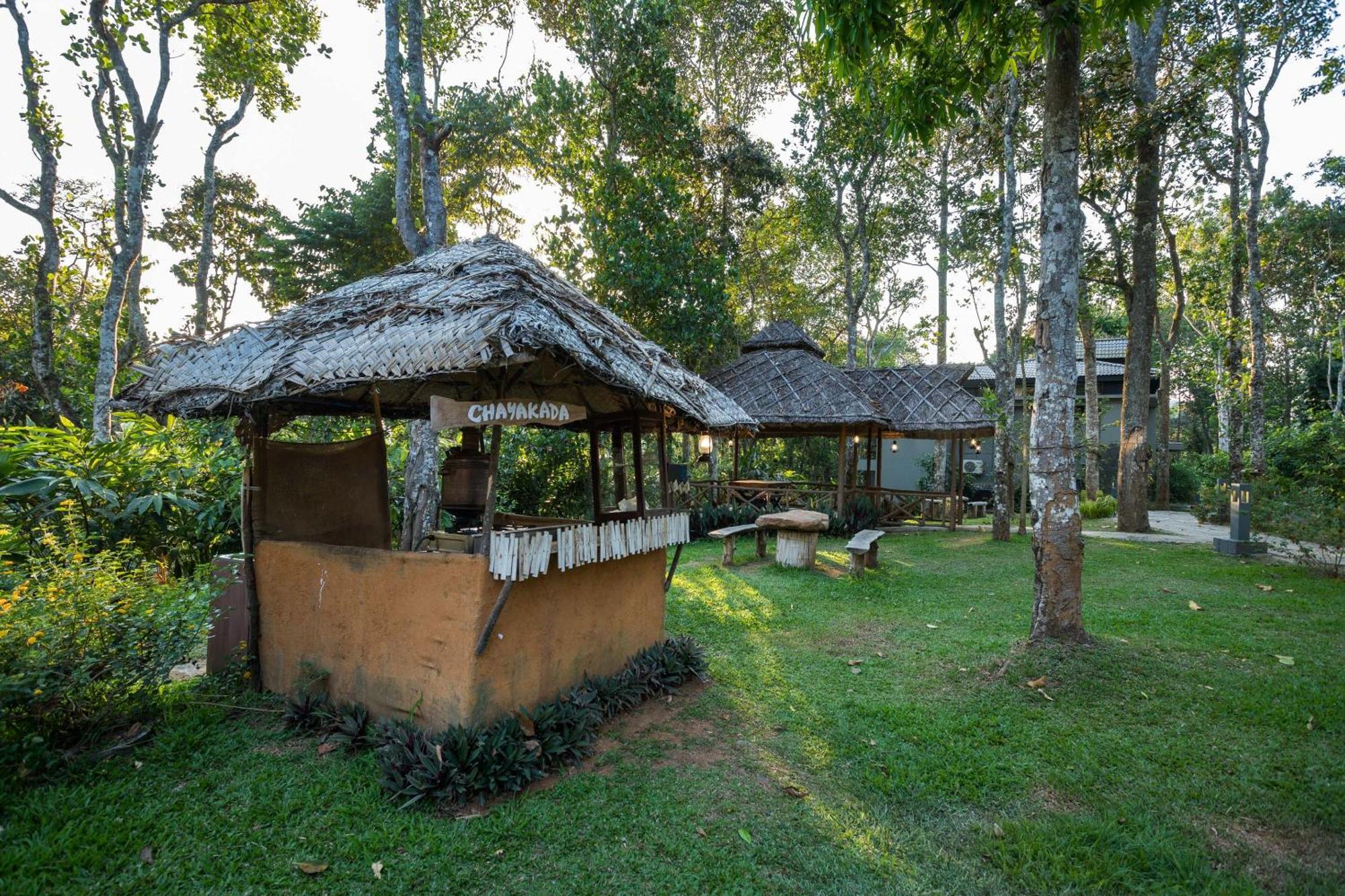 Hotel The Mountain Courtyard Thekkady Esterno foto